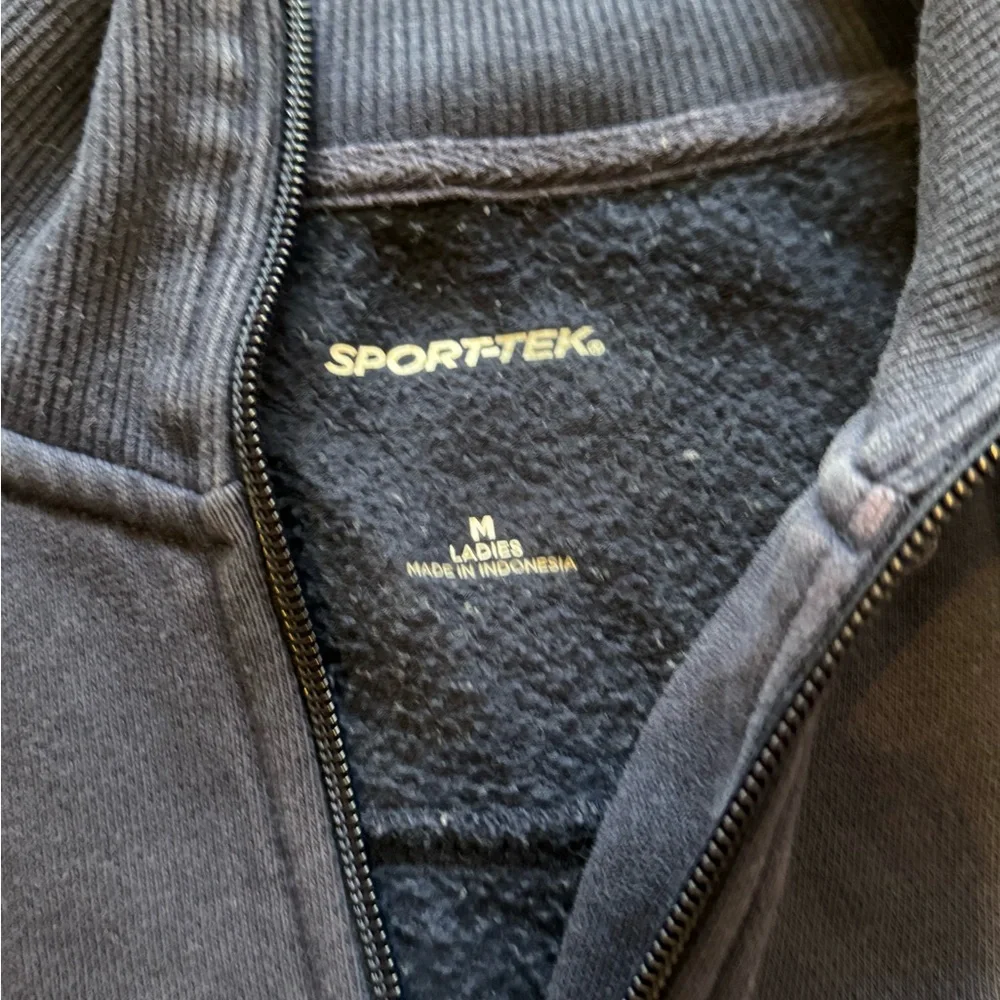 Fleece - Picture 2 of 2
